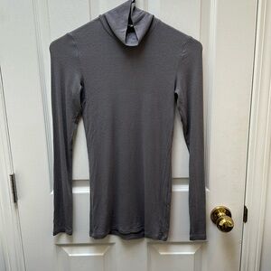 Grey Wilfred Turtleneck